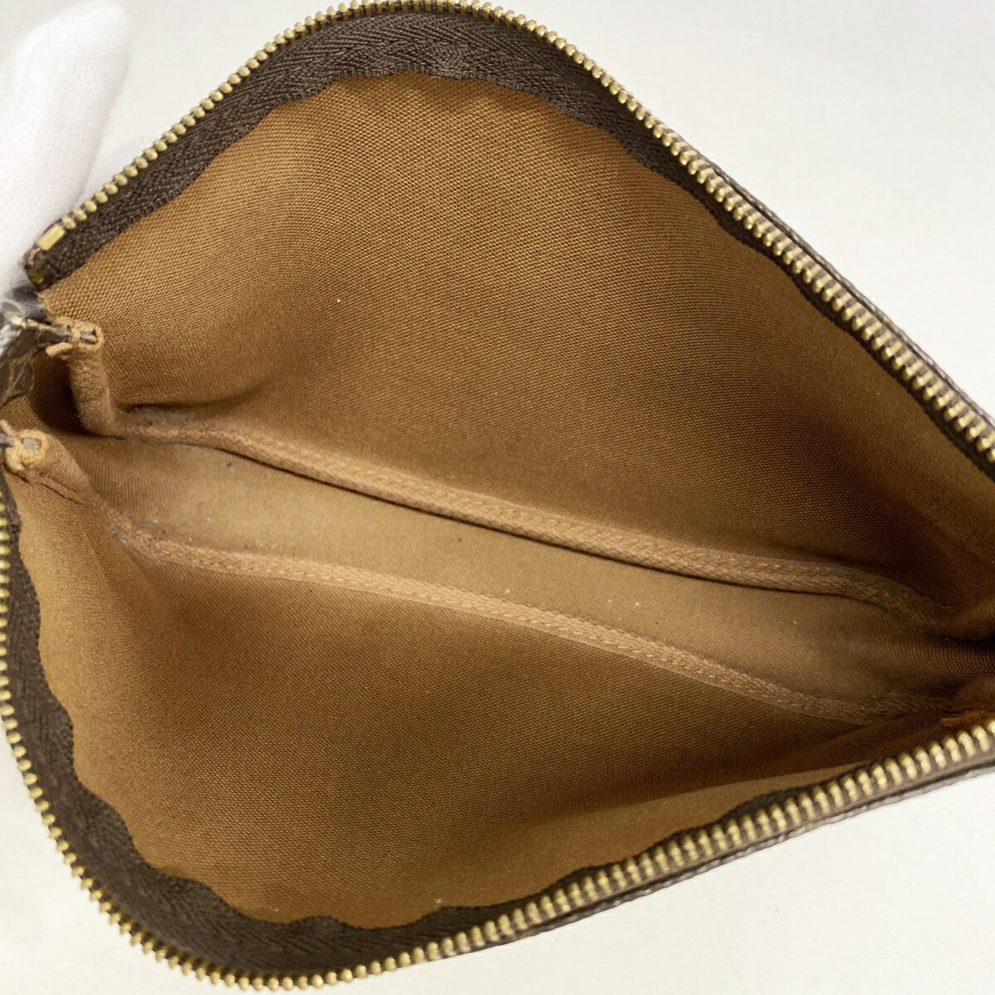 Louis Vuitton Brown Pouch (Pre-Owned)