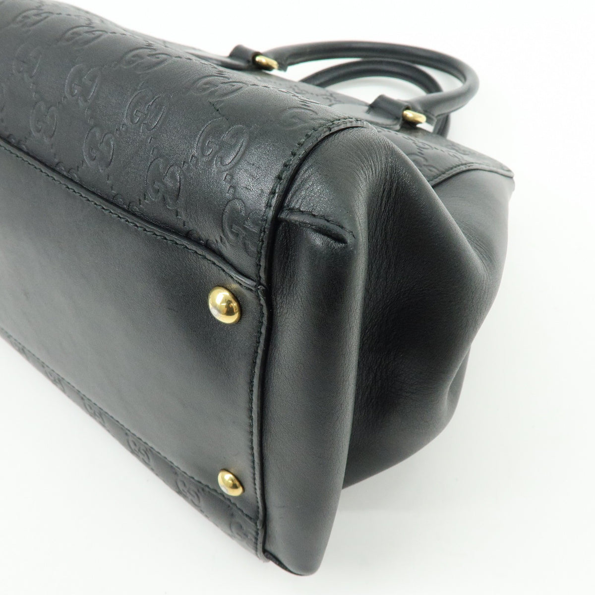 Gucci Soft Signature Convertible Top Handle Guccissima Leather Black Leather Handbag (Pre-Owned)