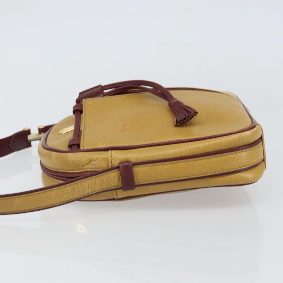 Cartier Tasseled Must De Cartier Leather Yellow Leather Shoulder Bag Bag (Pre-Owned)