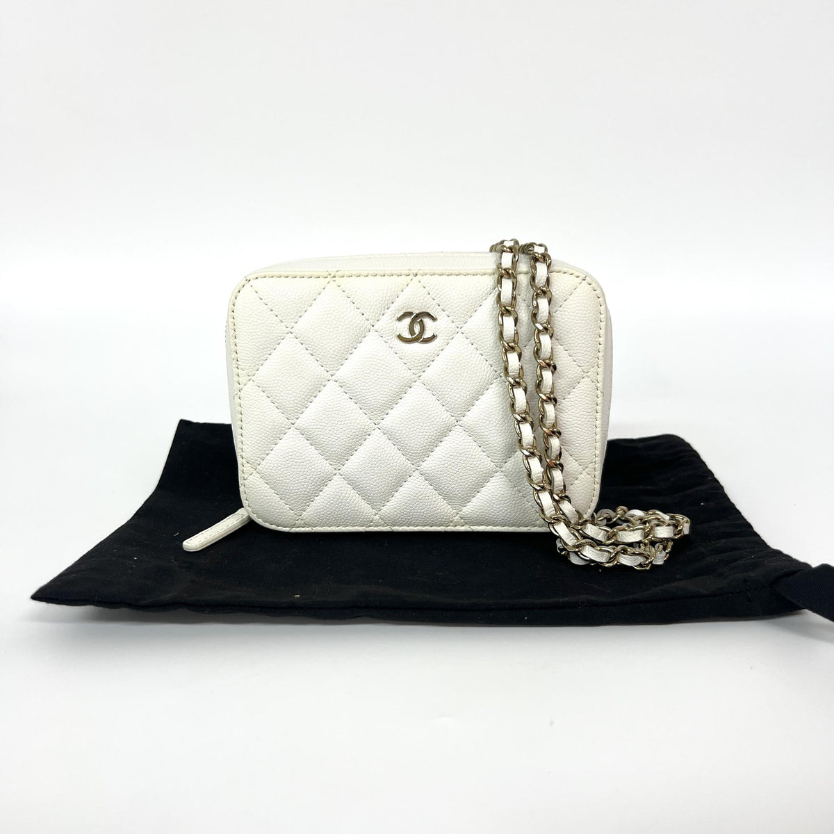 Chanel Square Cc Chain Camera Quilted Caviar White Leather Shoulder Bag Bag (Pre-Owned)