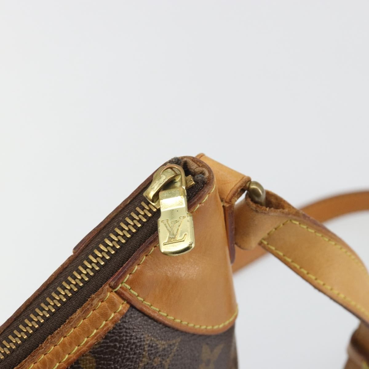 Louis Vuitton Odeon Monogram Canvas Brown Canvas Shoulder Bag Bag (Pre-Owned)