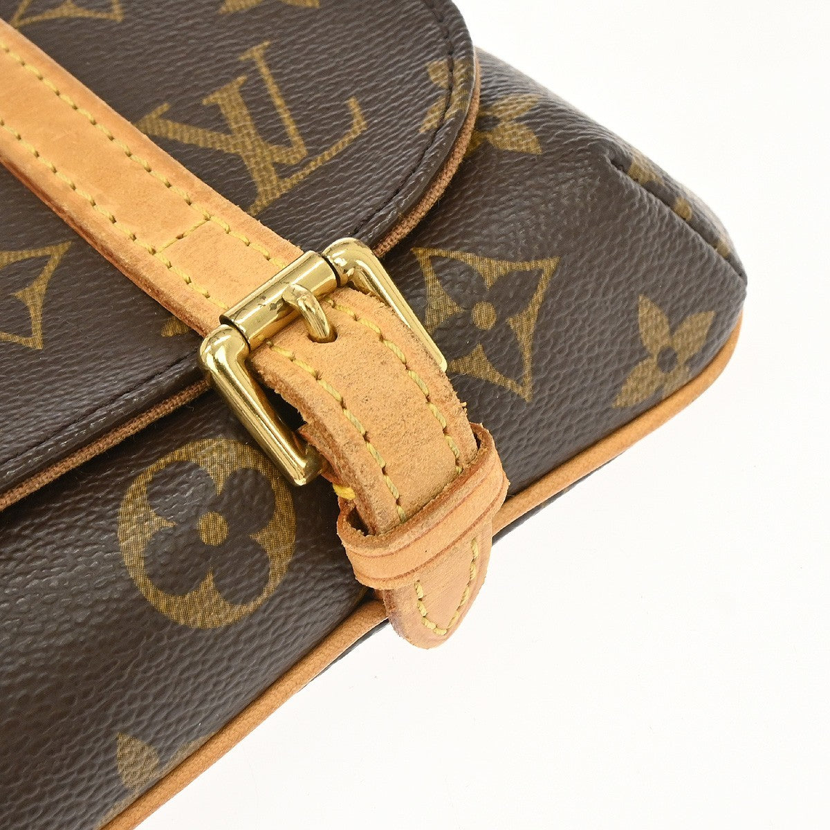 Louis Vuitton Marelle Waist Monogram Canvas Brown Canvas Clutche & Pouche Bag (Pre-Owned)