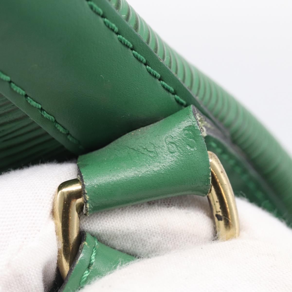 Louis Vuitton Petit Noe Epi Leather Green Leather Handbag (Pre-Owned)