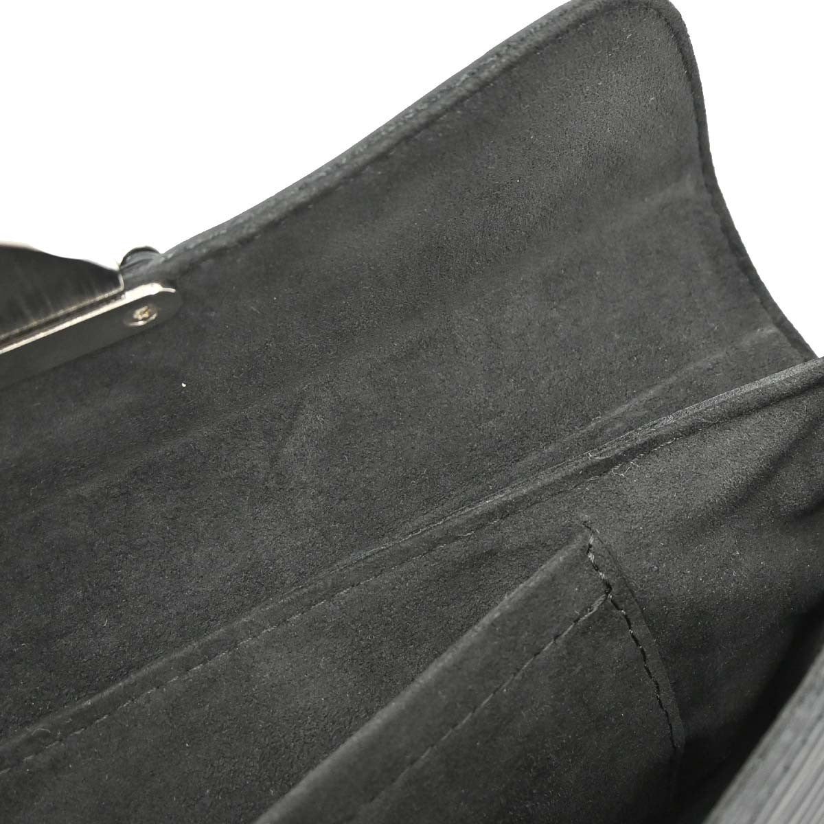 Louis Vuitton Montaigne Epi Black Leather Handbag (Pre-Owned)