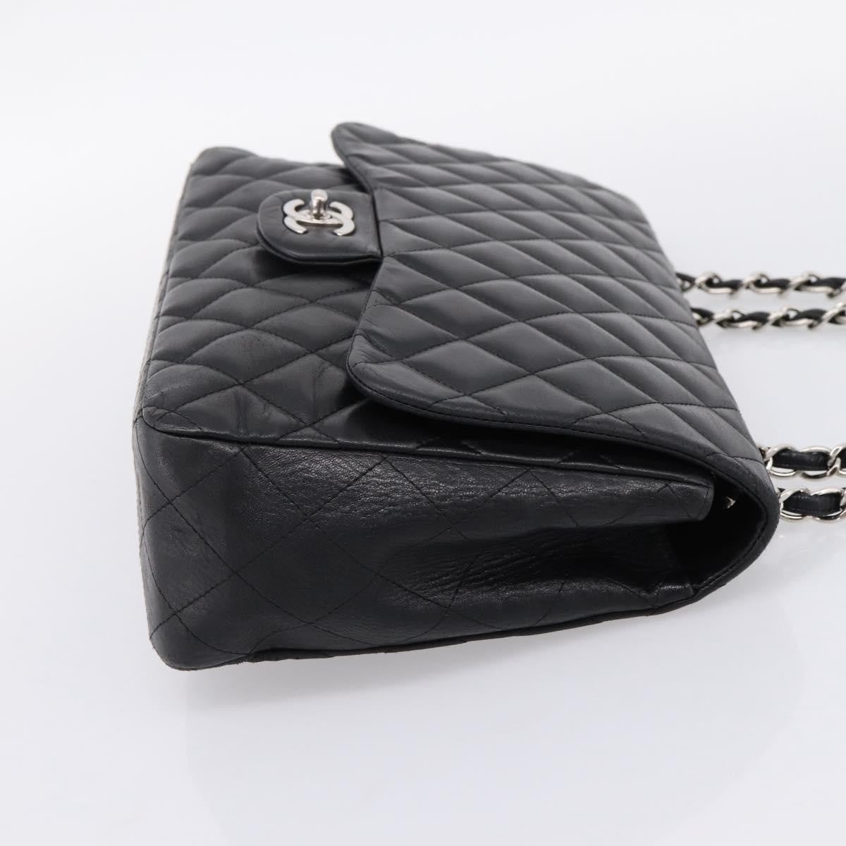 Chanel Vintage Square Classic Flap Quilted Lambskin Black Leather Handbag (Pre-Owned)