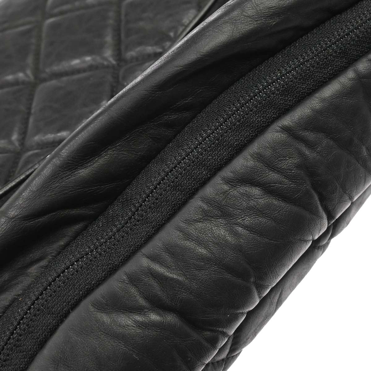 Chanel Expandable Flap Messenger Quilted Aged Calfskin Black Leather Shoulder Bag Bag (Pre-Owned)