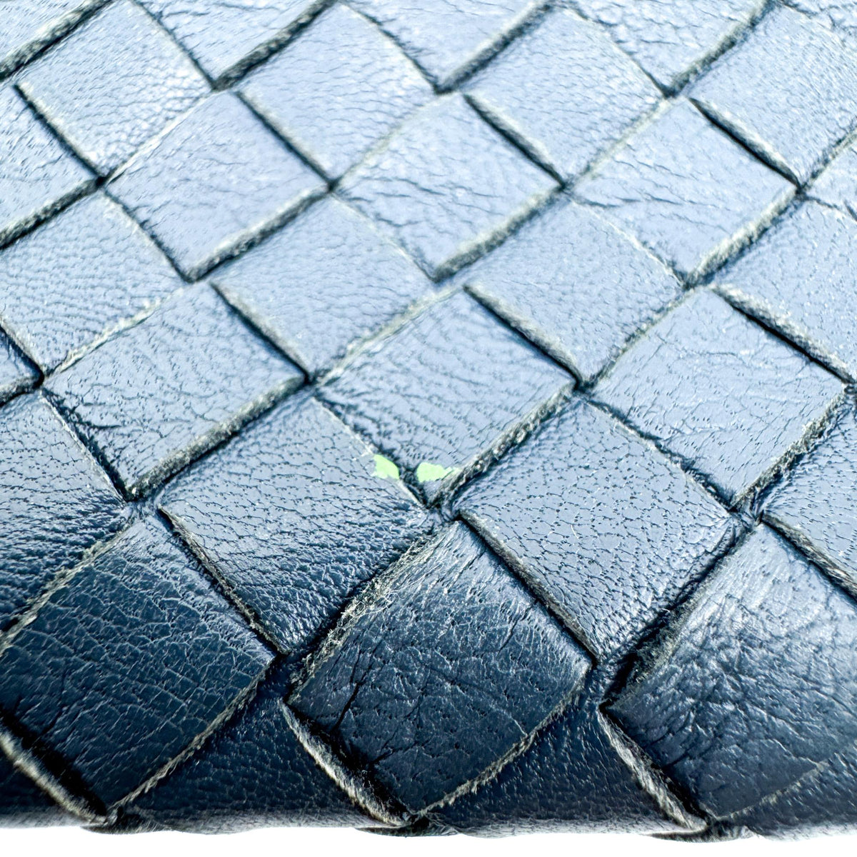 Bottega Veneta Zip Pouch Intrecciato Nappa Navy Leather Clutche & Pouche Bag (Pre-Owned)