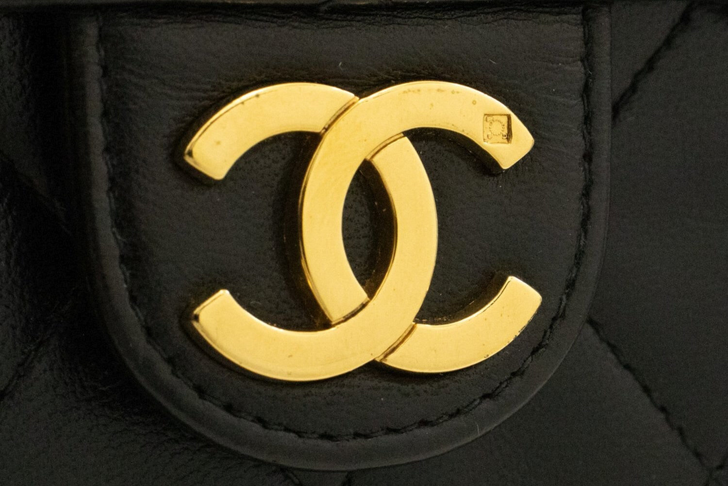 Chanel Vintage Full Flap Quilted Lambskin Black Leather Shoulder Bag Bag (Pre-Owned)