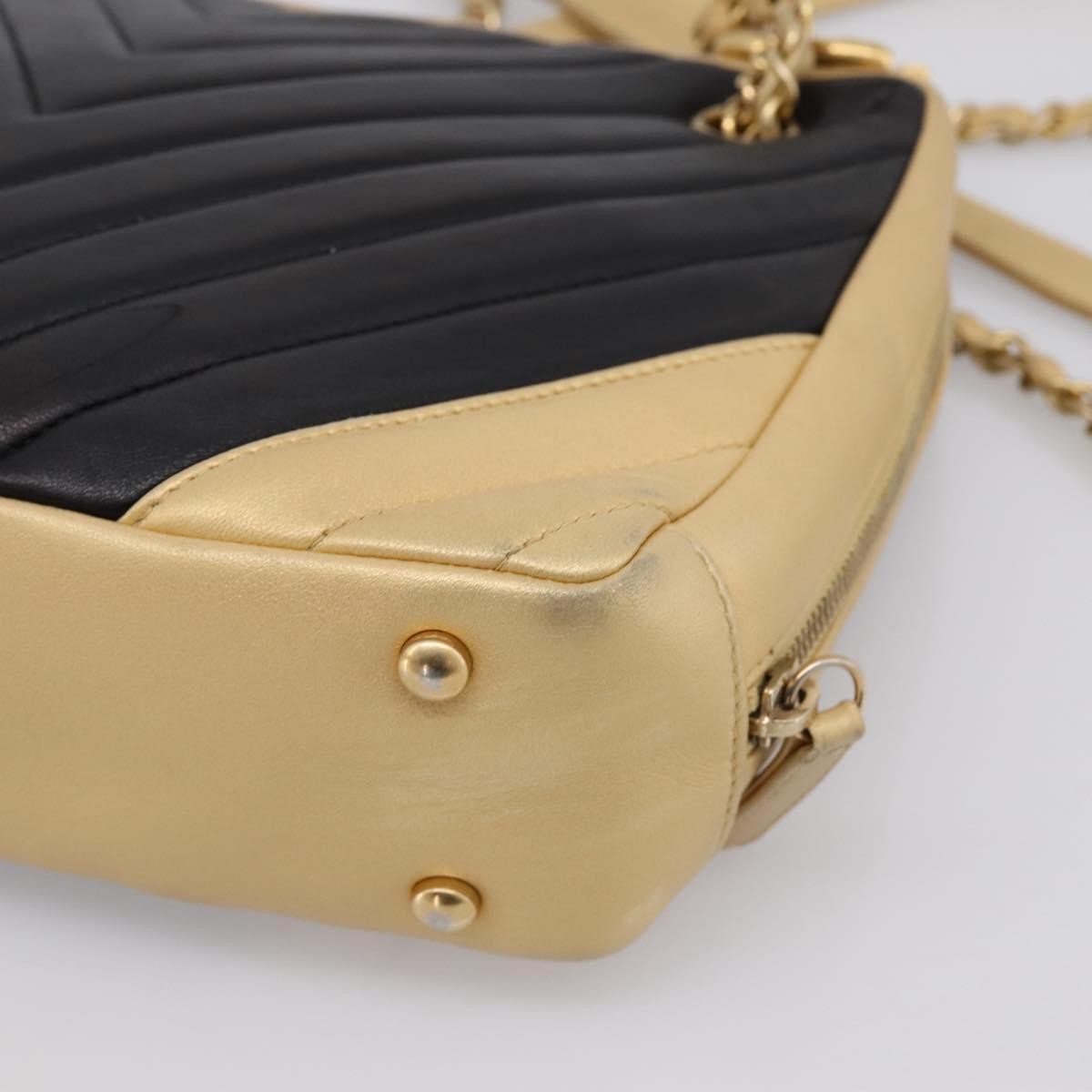 Chanel Camera Chevron Lambskin Beige Leather Shoulder Bag Bag (Pre-Owned)