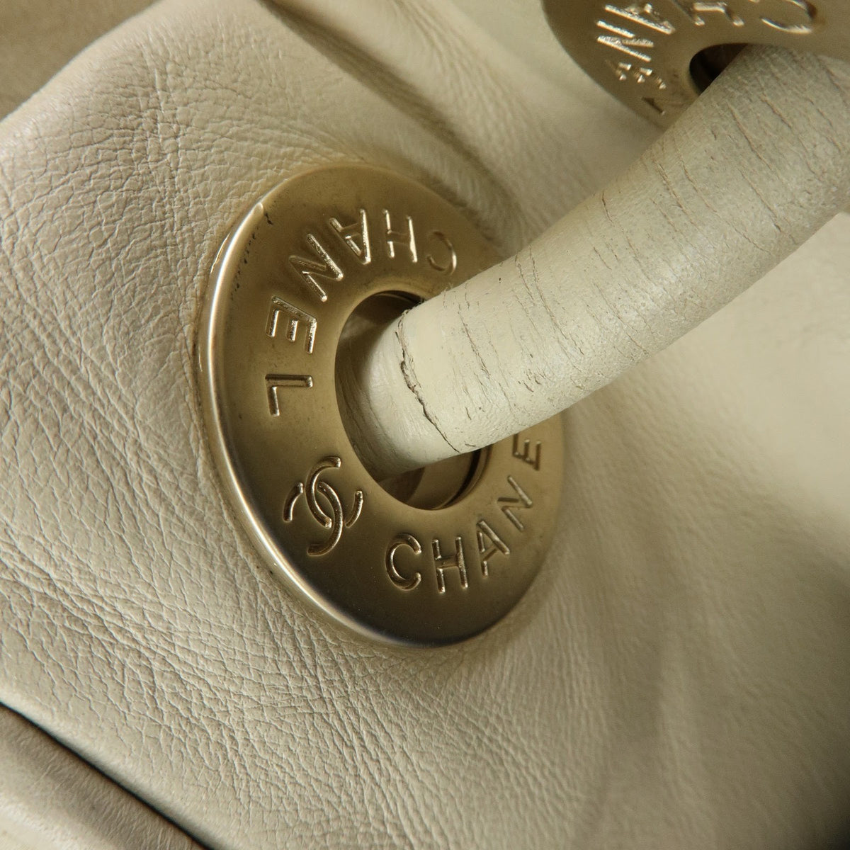 Chanel Camellia Lambskin Beige Leather Tote Bag Bag (Pre-Owned)