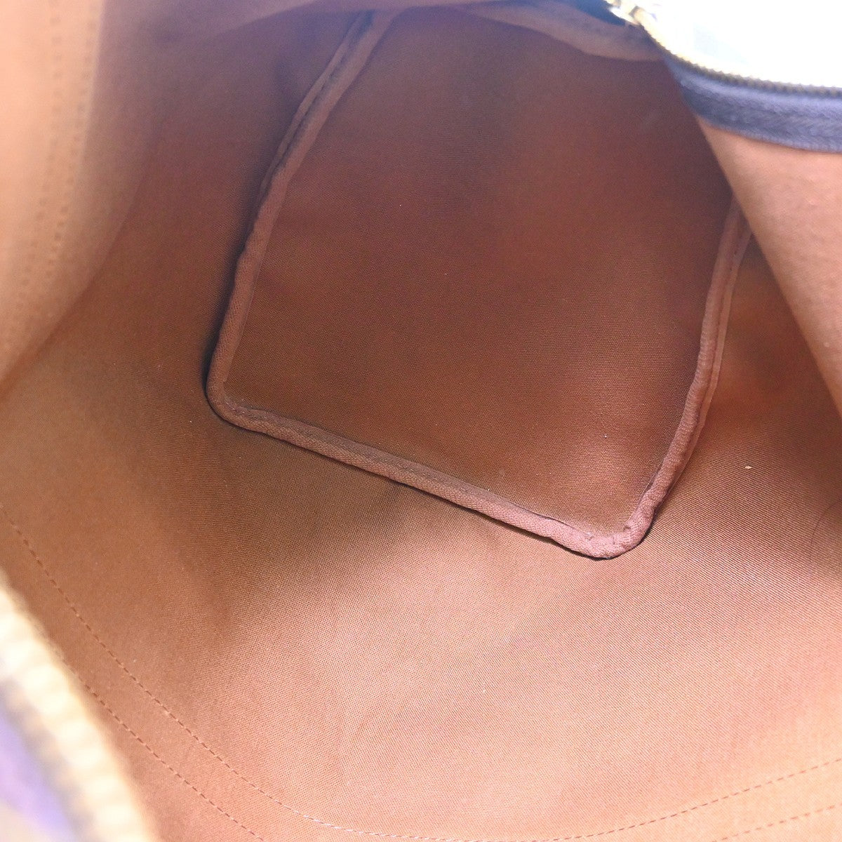 Louis Vuitton Keepall Monogram Brown Canvas Travel Bag Bag (Pre-Owned)
