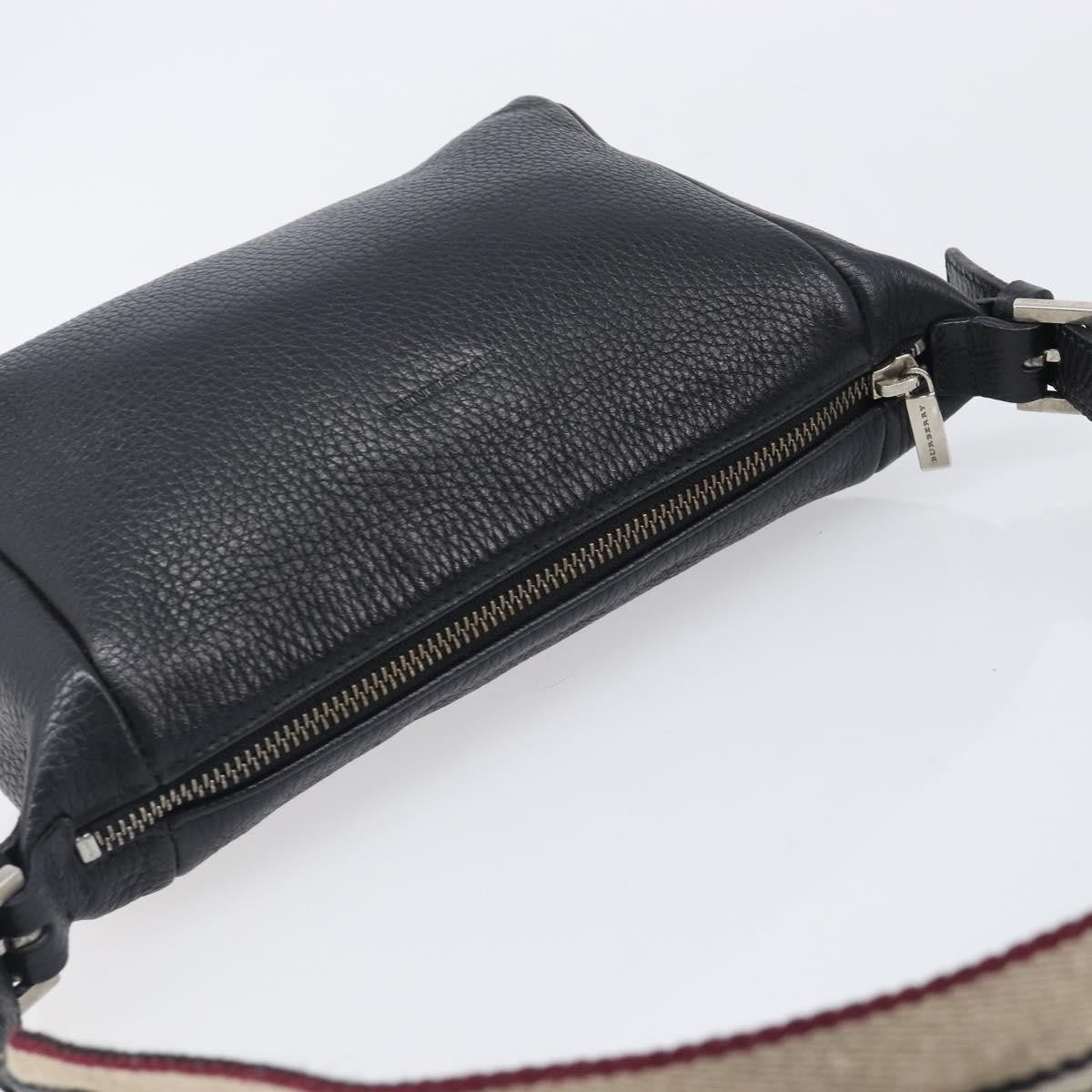 Burberry Shoulder Leather Black Leather Shoulder Bag Bag (Pre-Owned)