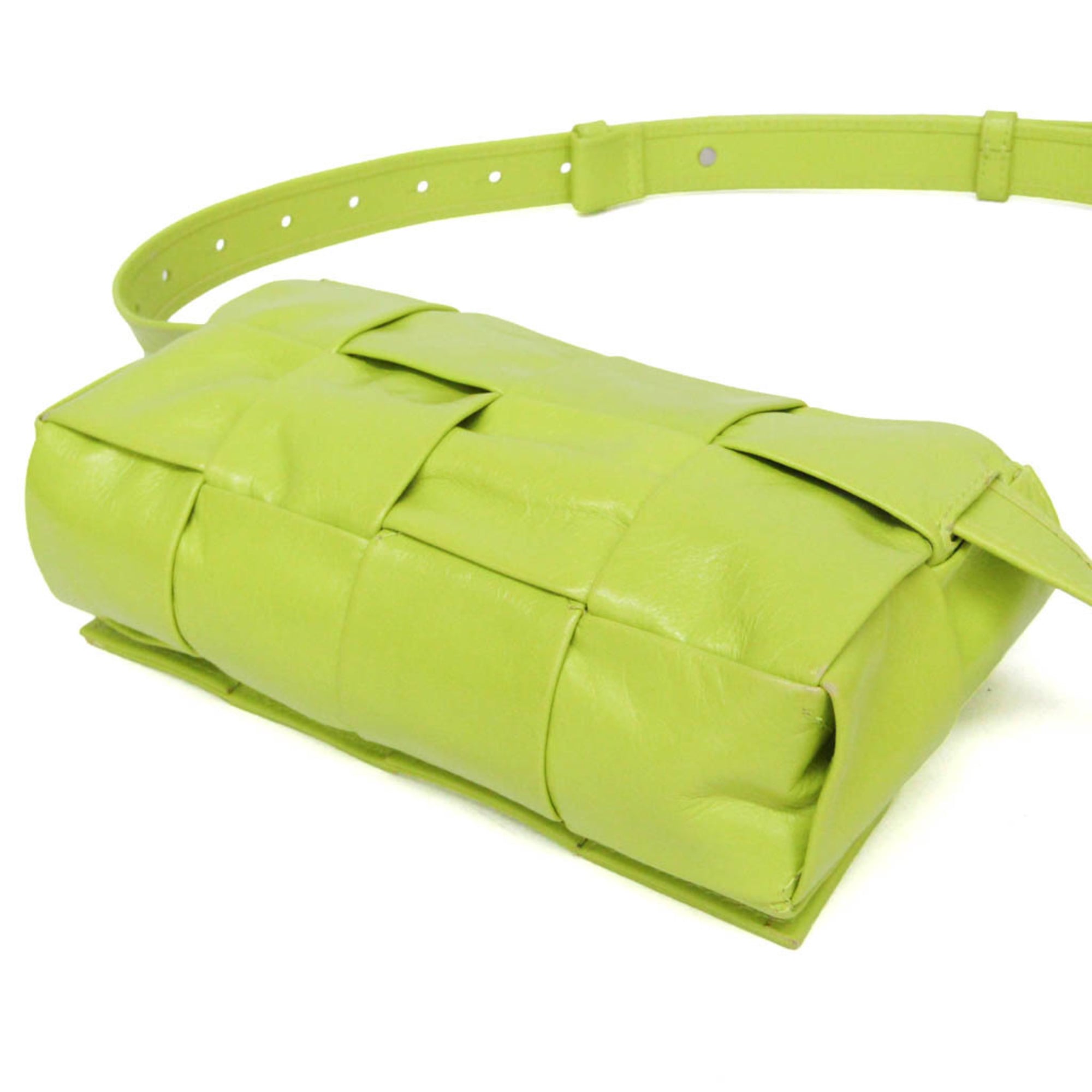 Bottega Veneta Cassette Leather Green Leather Clutche & Pouche Bag (Pre-Owned)