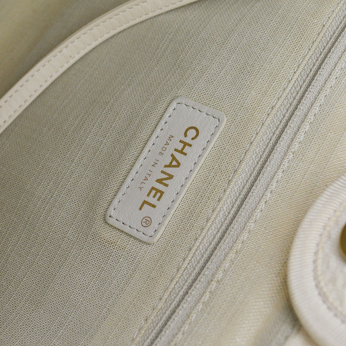 Chanel Deauville Nm Mixed Fibers White Canvas Tote Bag Bag (Pre-Owned)