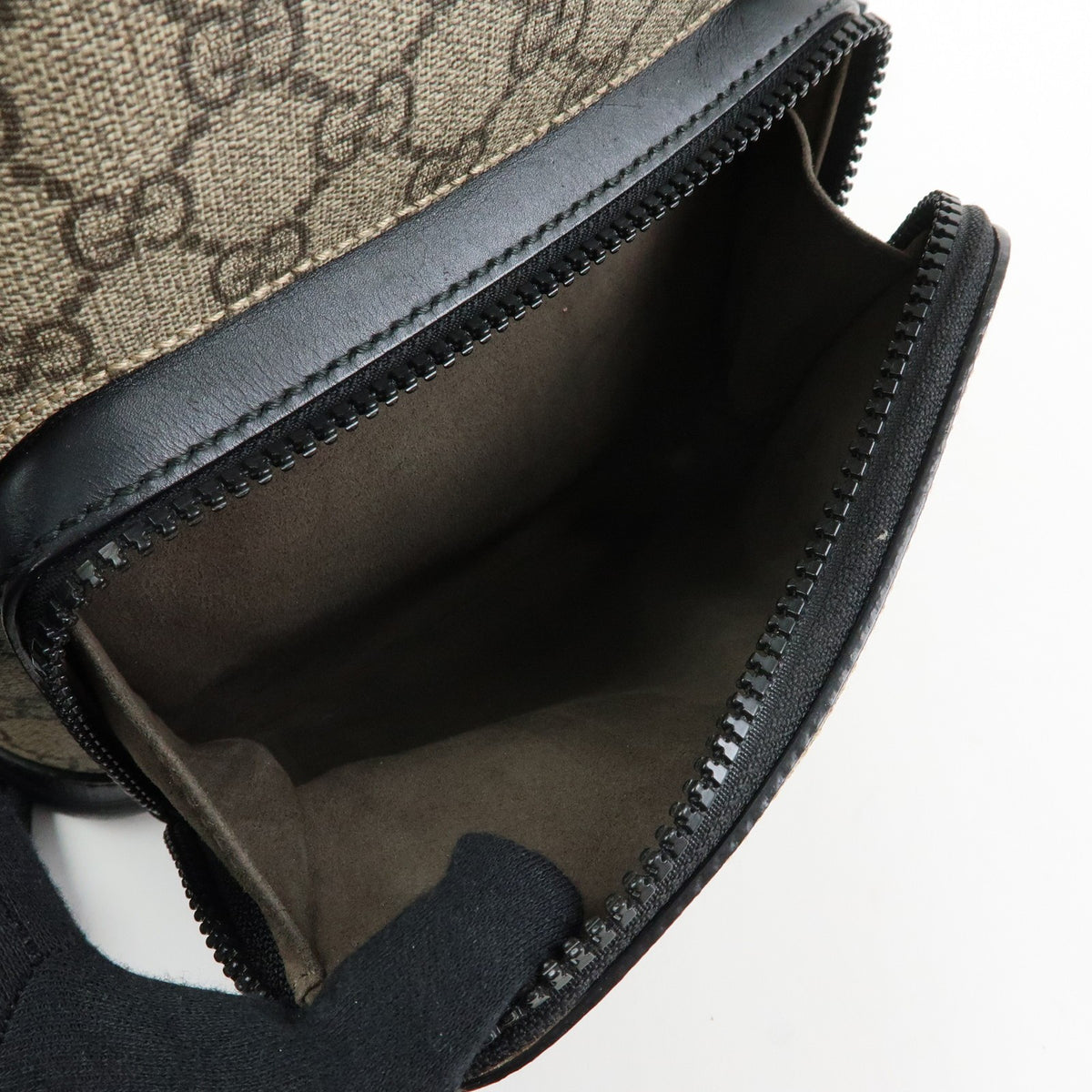 Gucci Zip Pocket Gg Coated Canvas Beige Canvas Backpack Bag (Pre-Owned)