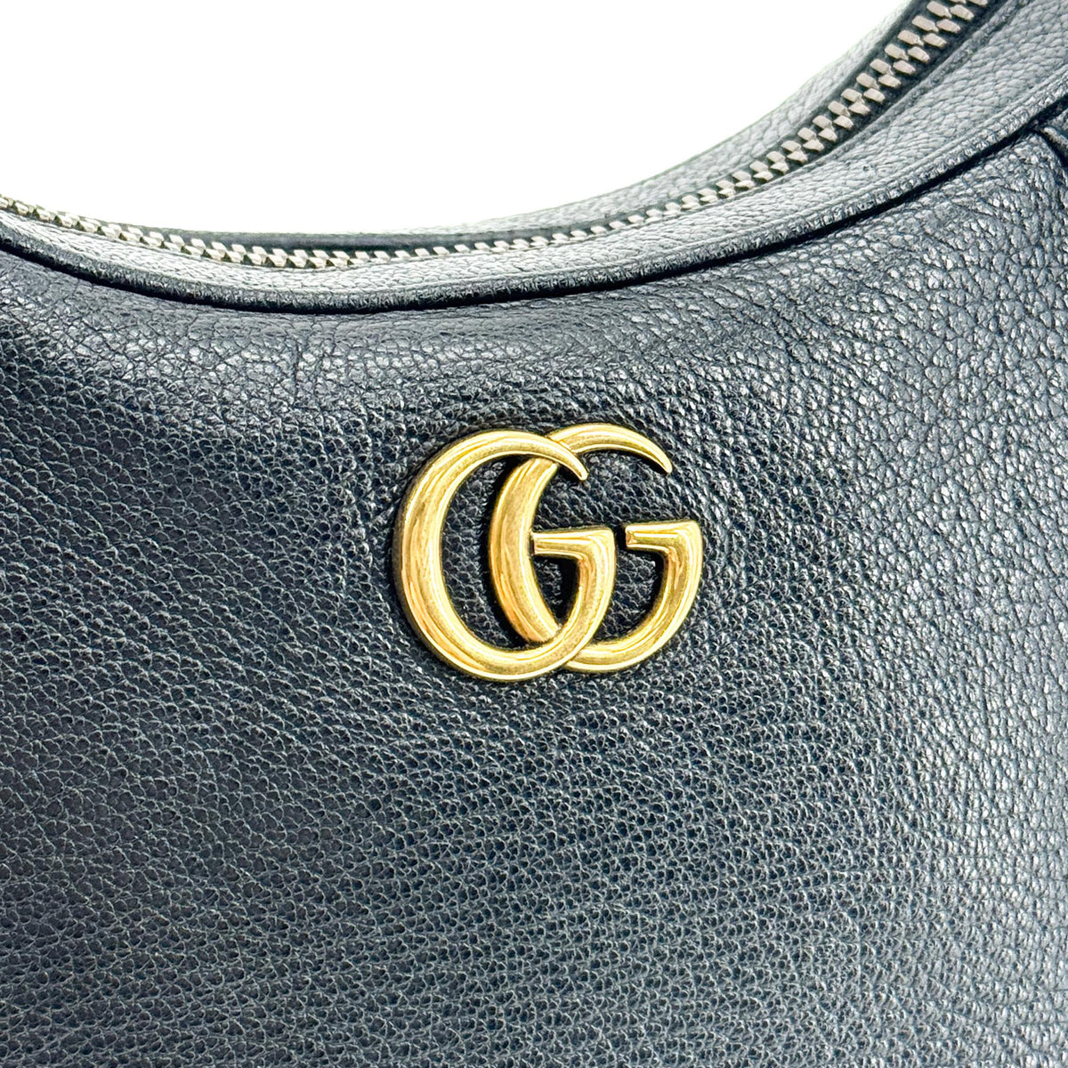 Gucci Aphrodite Leather Black Leather Shoulder Bag Bag (Pre-Owned)