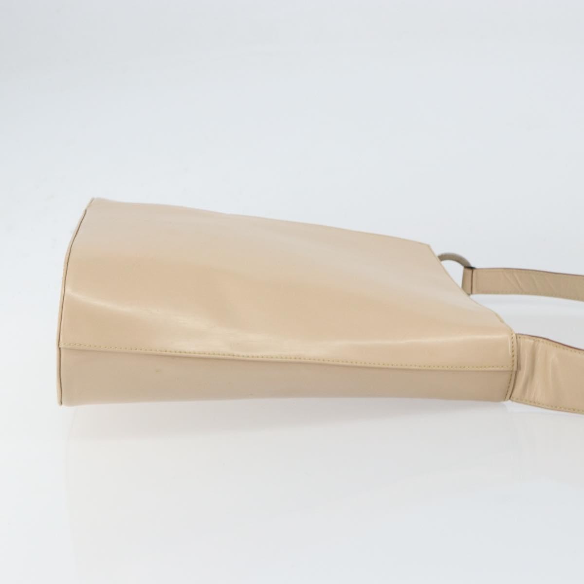 Salvatore Ferragamo Gancini Leather Beige Leather Shoulder Bag Bag (Pre-Owned)