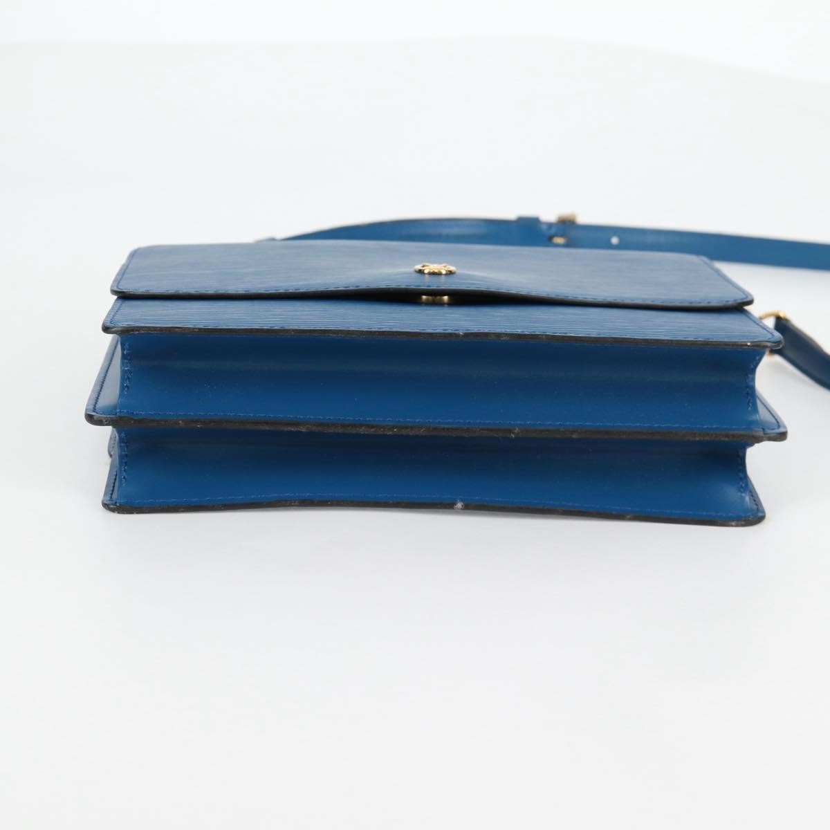Louis Vuitton Grenelle Epi Leather Blue Leather Shoulder Bag Bag (Pre-Owned)