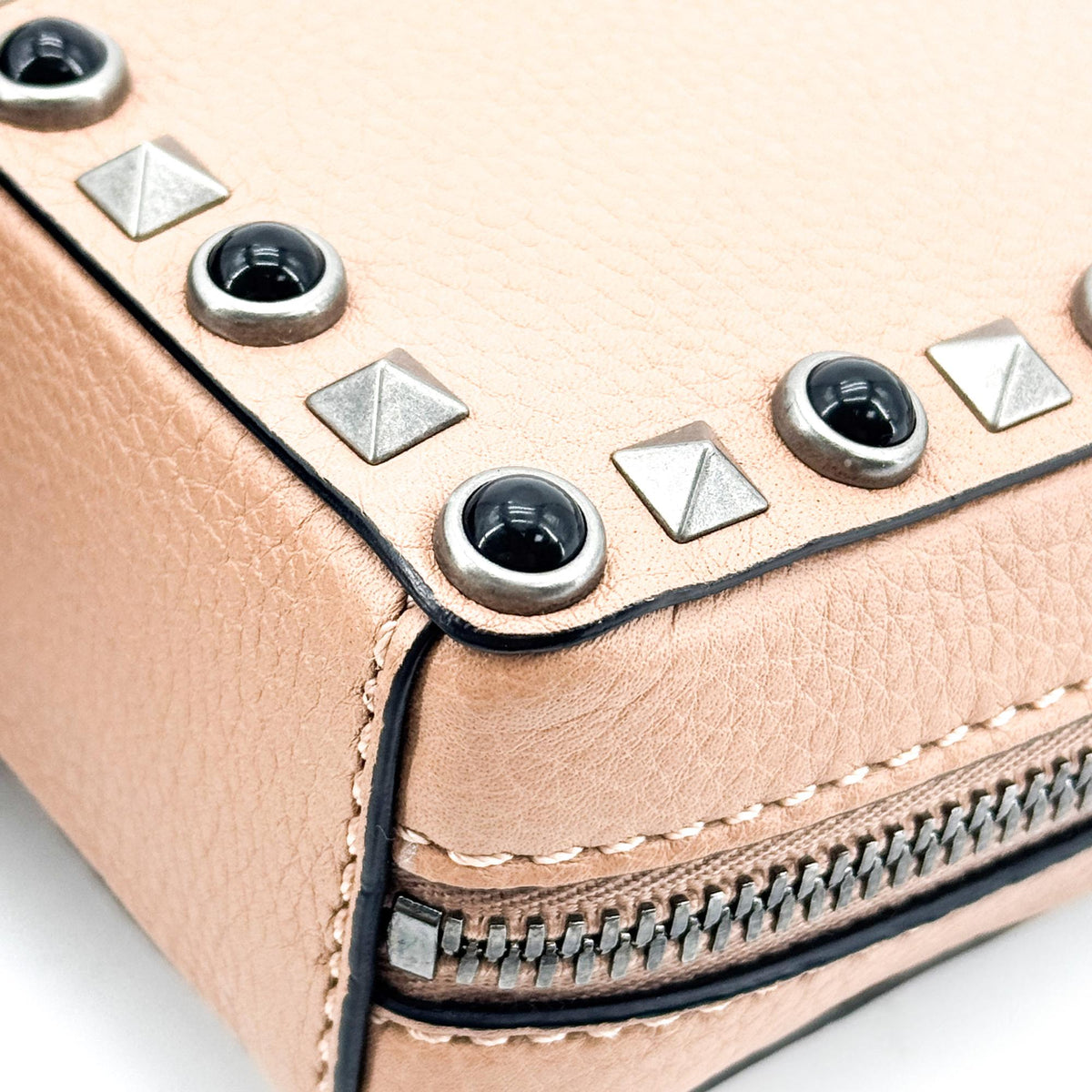 Valentino Garavani Rockstud Chain Camera Leather Brown Leather Crossbody Bag Bag (Pre-Owned)