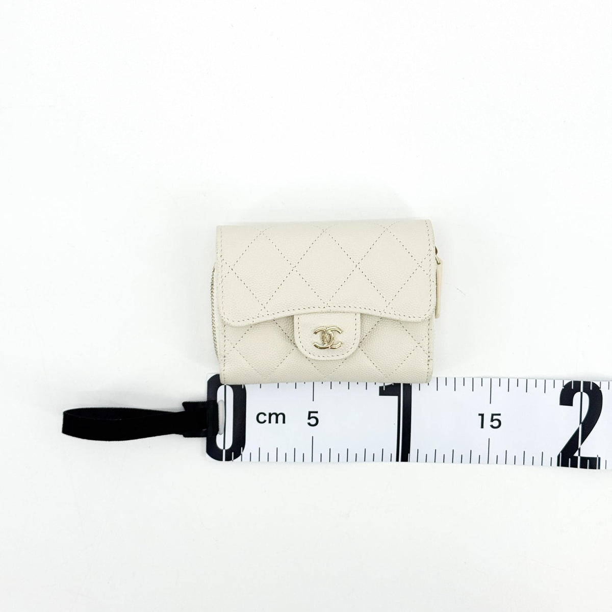 Chanel Classic Zip Around Card Holder On Chain Quilted Caviar White Leather Crossbody Bag Bag (Pre-Owned)