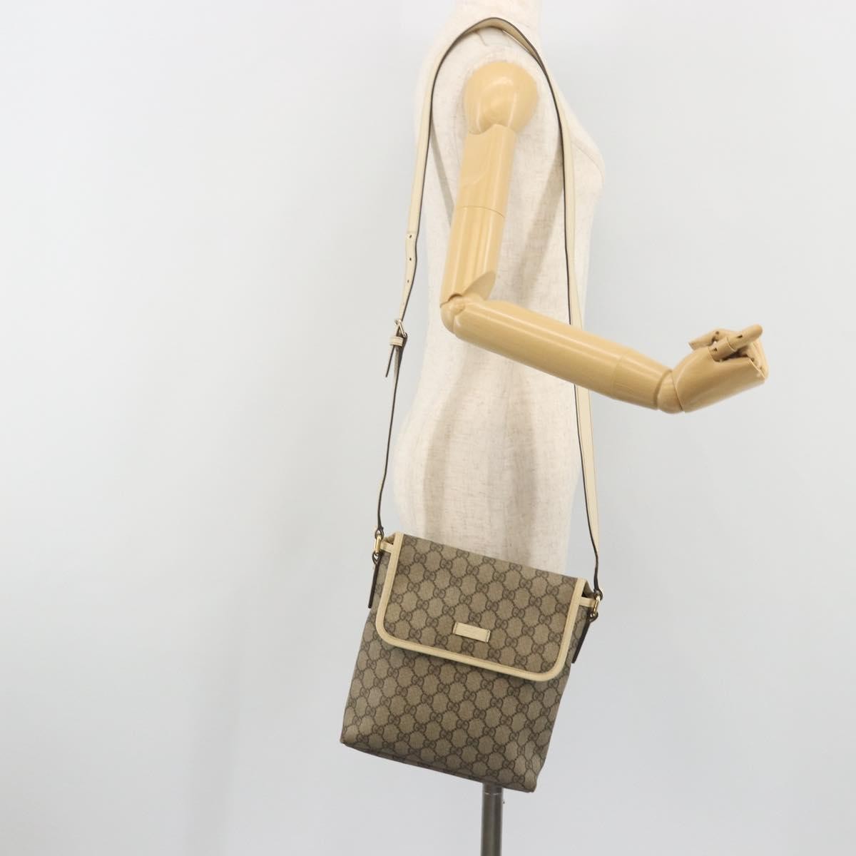 Gucci Flap Messenger Gg Coated Canvas Beige Canvas Shoulder Bag Bag (Pre-Owned)
