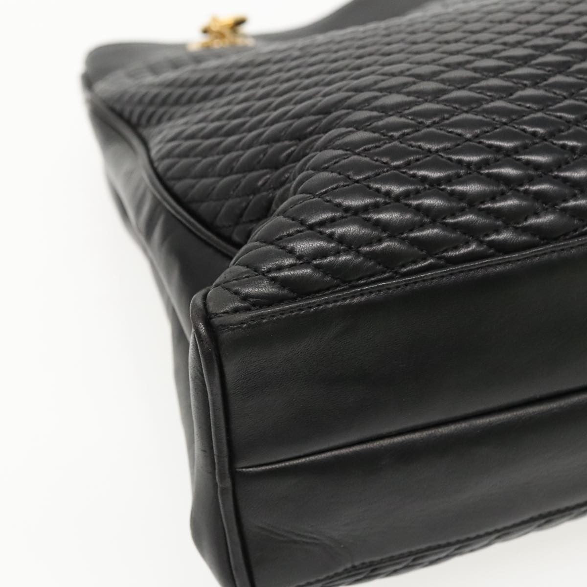 Bally Vintage Quilted Leather Black Leather Shoulder Bag Bag (Pre-Owned)