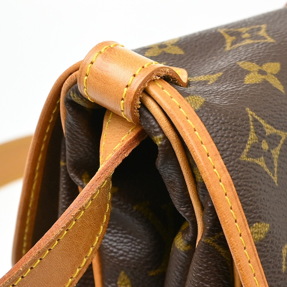 Louis Vuitton Saumur Monogram Canvas Brown Canvas Handbag (Pre-Owned)