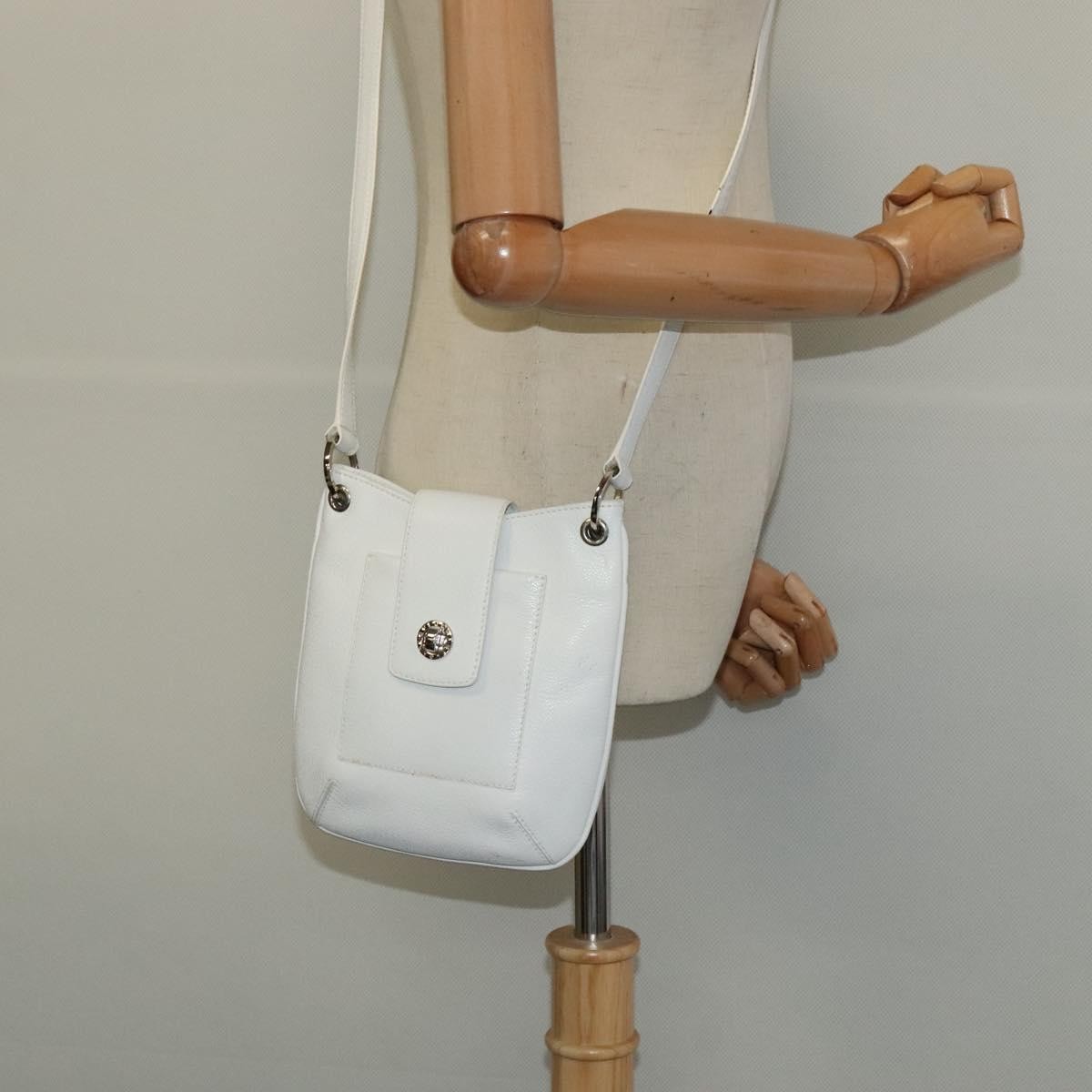 Bvlgari Vintage Leather White Leather Shoulder Bag Bag (Pre-Owned)