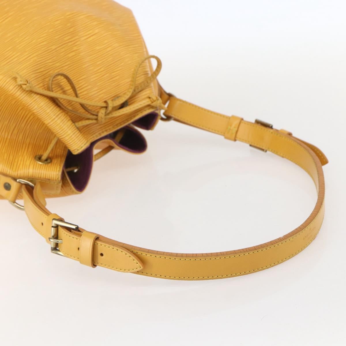Louis Vuitton Petit Noe Epi Leather Yellow Leather Shoulder Bag Bag (Pre-Owned)