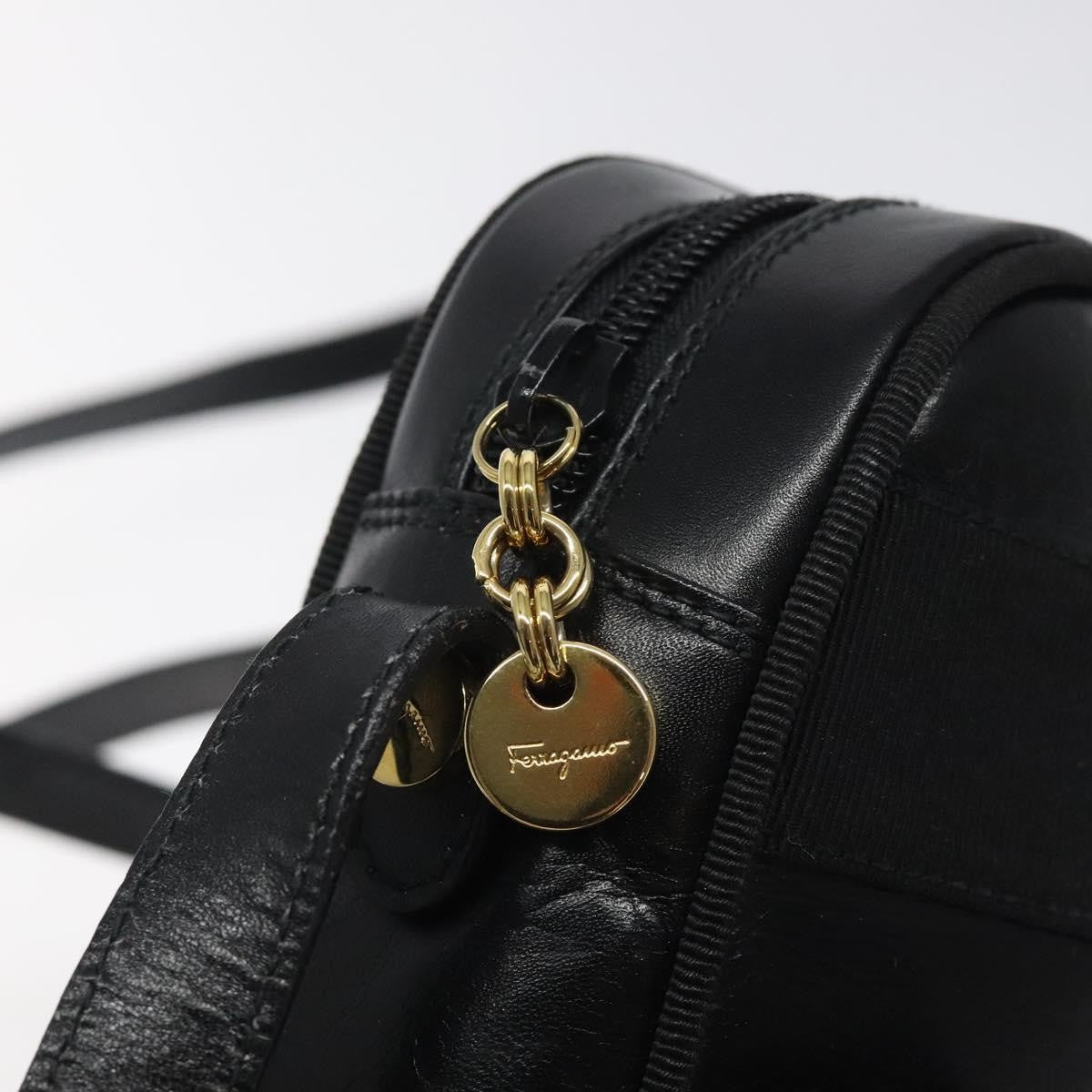 Salvatore Ferragamo Vara Bow Camera Leather Black Leather Shoulder Bag Bag (Pre-Owned)