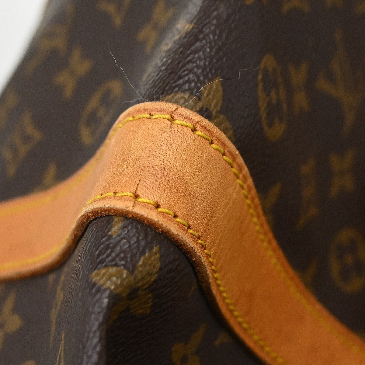 Louis Vuitton Keepall Monogram Brown Canvas Travel Bag Bag (Pre-Owned)