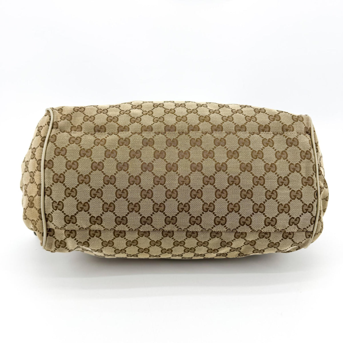 Gucci Sukey Boston Gg Canvas Beige Canvas Handbag (Pre-Owned)