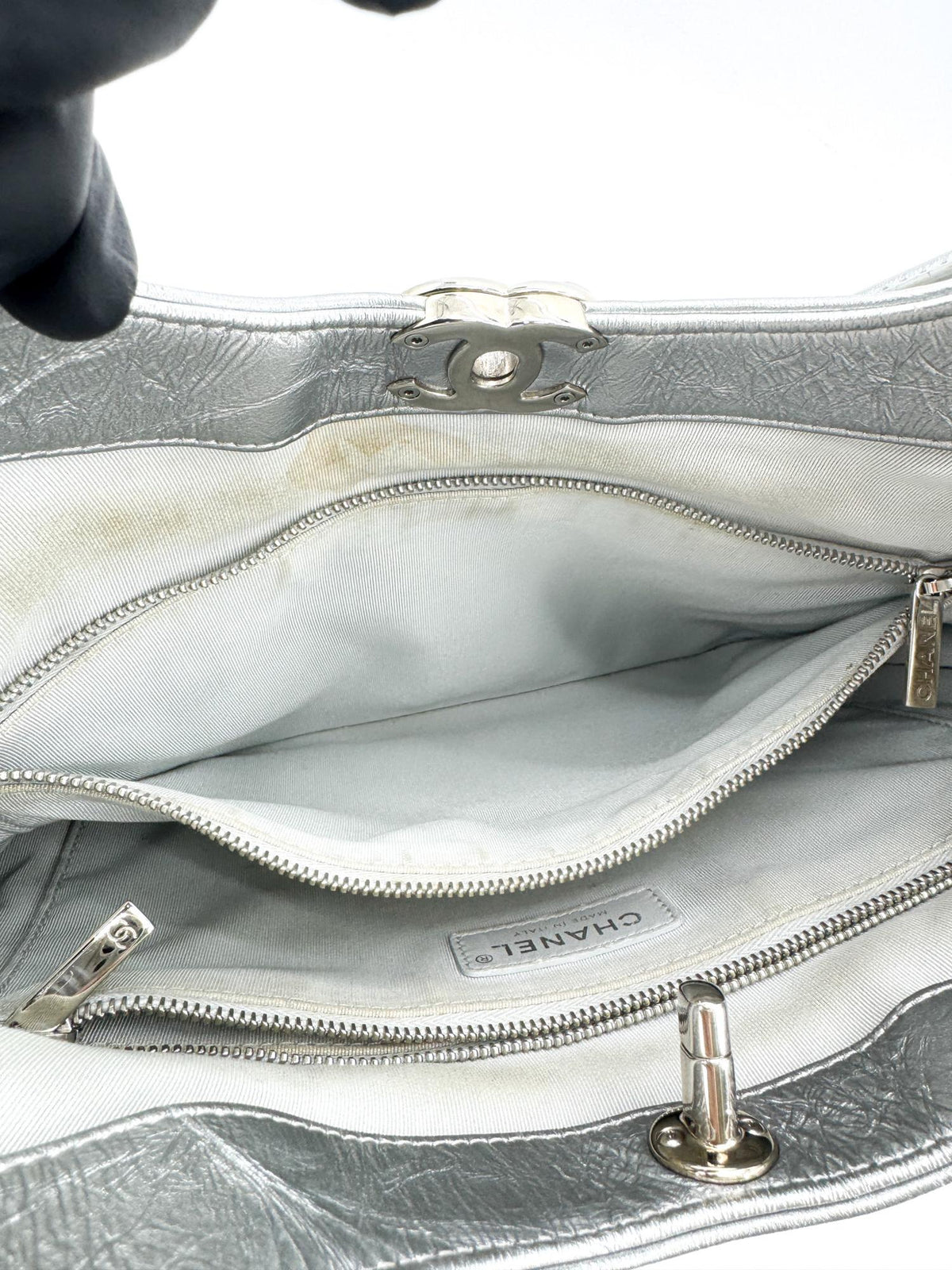 Chanel 31 Shopping Quilted Calfskin Silver Leather Handbag (Pre-Owned)