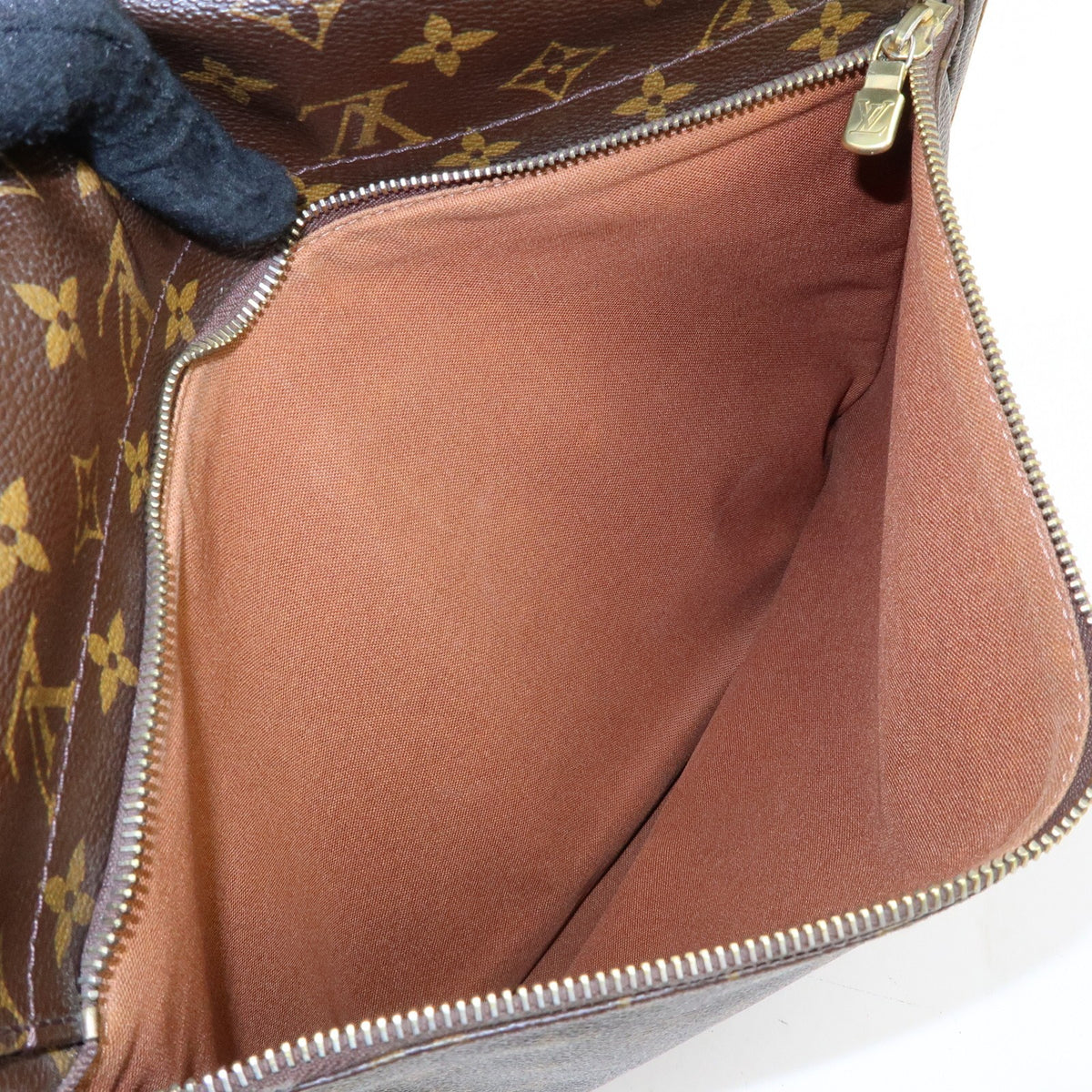 Louis Vuitton Beaubourg Messenger Monogram Canvas Brown Canvas Handbag (Pre-Owned)