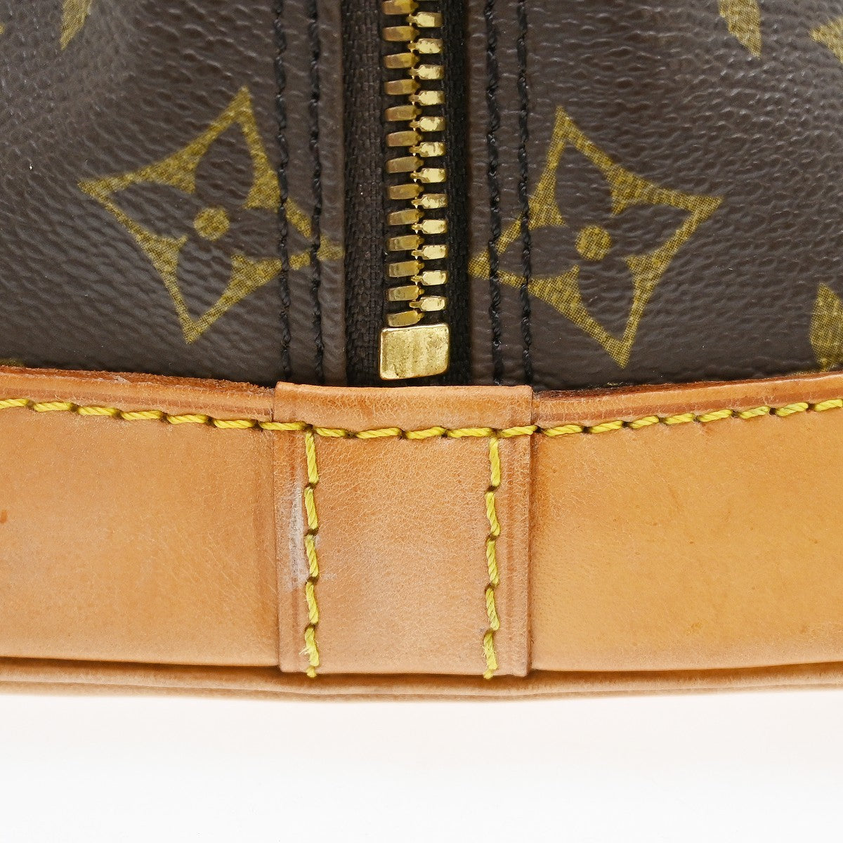 Louis Vuitton Alma Monogram Brown Canvas Handbag (Pre-Owned)