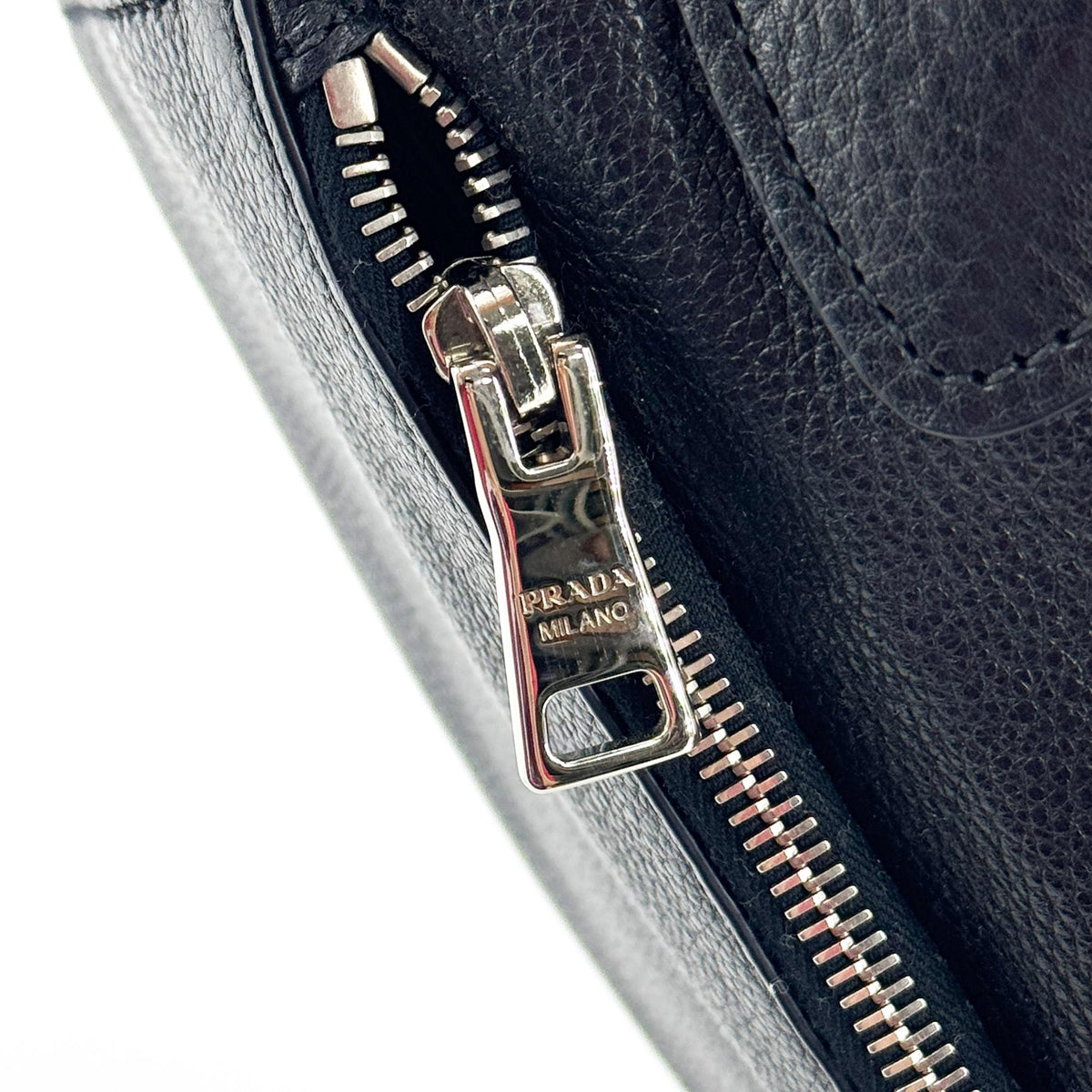 Prada Front Pocket Wing Convertible Vitello Phenix Black Leather Tote Bag Bag (Pre-Owned)