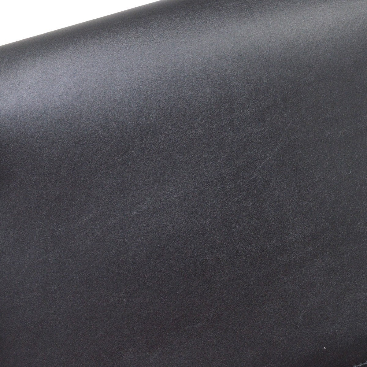Saint Laurent Betty Leather Black Leather Handbag (Pre-Owned)