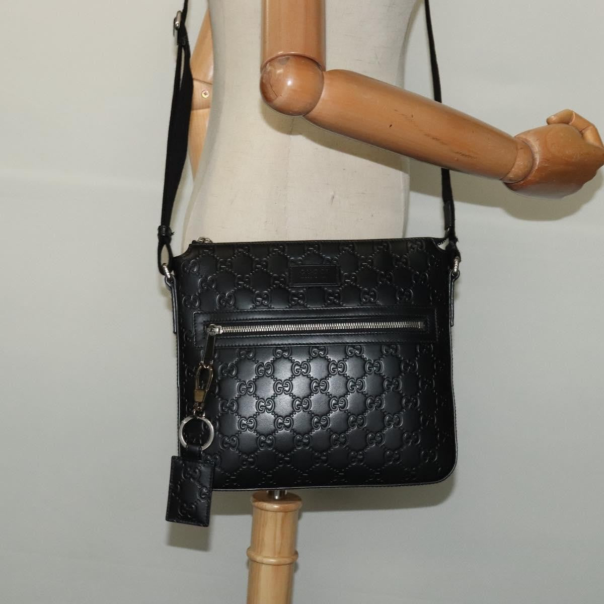 Gucci Signature Zip Messenger Guccissima Leather Black Leather Shoulder Bag Bag (Pre-Owned)