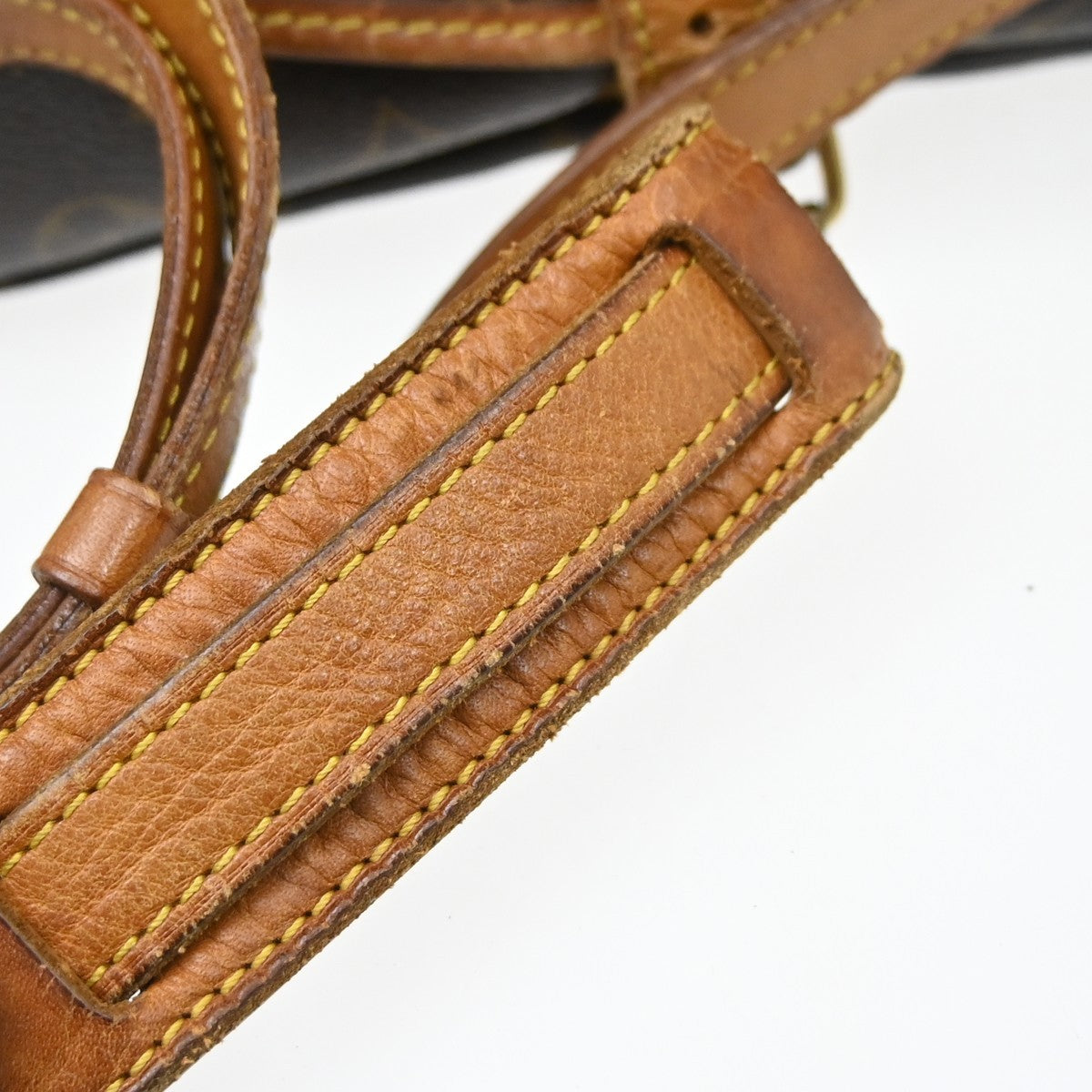 Louis Vuitton Saumur Monogram Canvas Brown Canvas Shoulder Bag Bag (Pre-Owned)