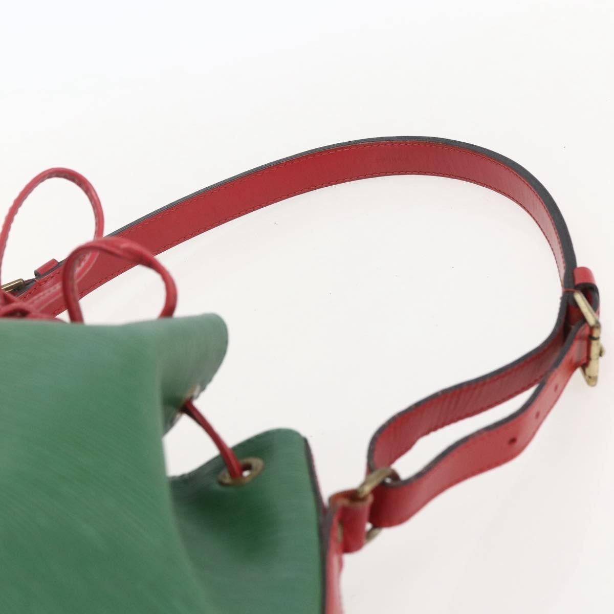 Louis Vuitton Bicolor Petit Noe Epi Leather Green Leather Shoulder Bag Bag (Pre-Owned)