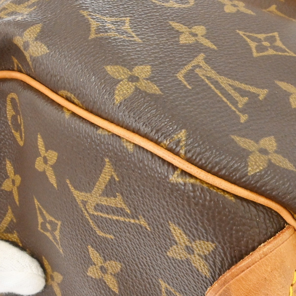 Louis Vuitton Keepall Monogram Canvas Brown Canvas Travel Bag Bag (Pre-Owned)