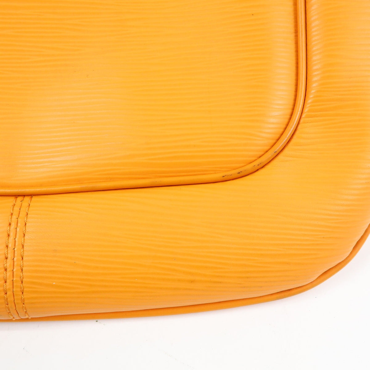 Louis Vuitton Matsy Epi Leather Orange Leather Handbag (Pre-Owned)