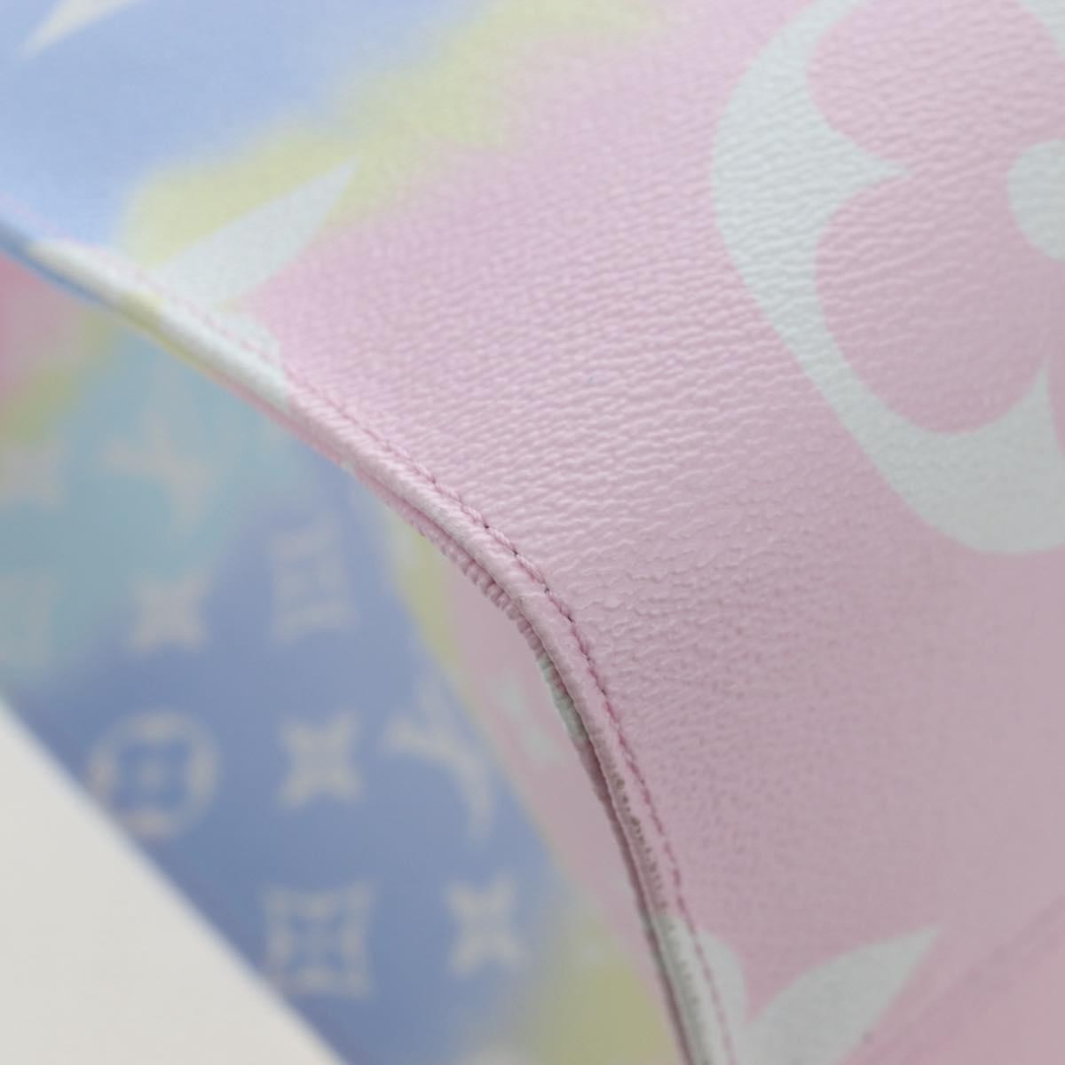 Louis Vuitton Onthego Tote Limited Edition Cities Escale Monogram Giant Pink Canvas Tote Bag Bag (Pre-Owned)