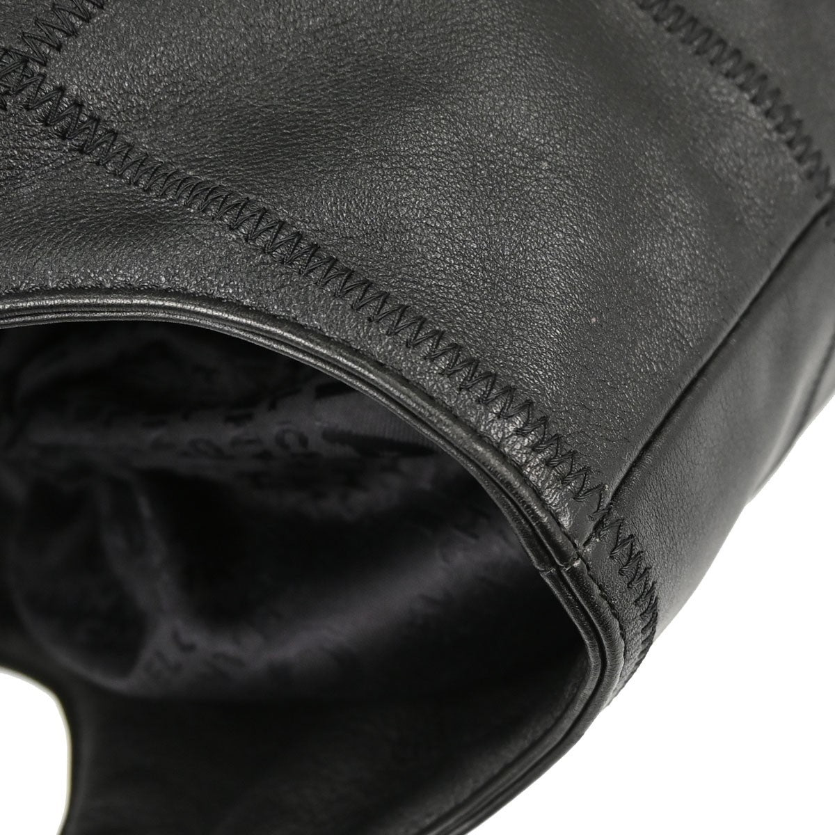 Chanel Square Stitch Tassel Hobo Quilted Leather Black Leather Shoulder Bag Bag (Pre-Owned)