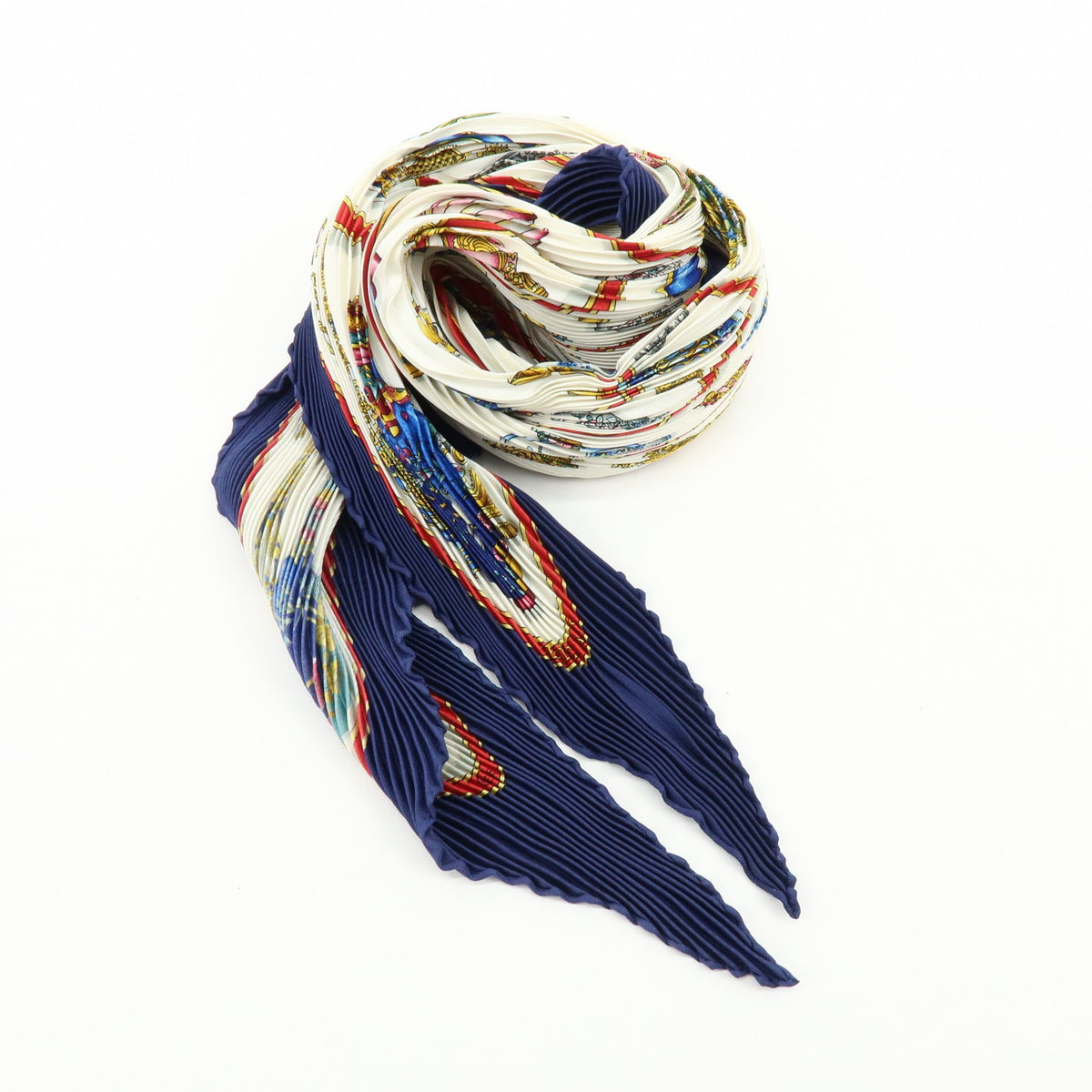 Hermes Carré 90 Pleated Silk Navy Silk Scarve & Shawl Accessory (Pre-Owned)