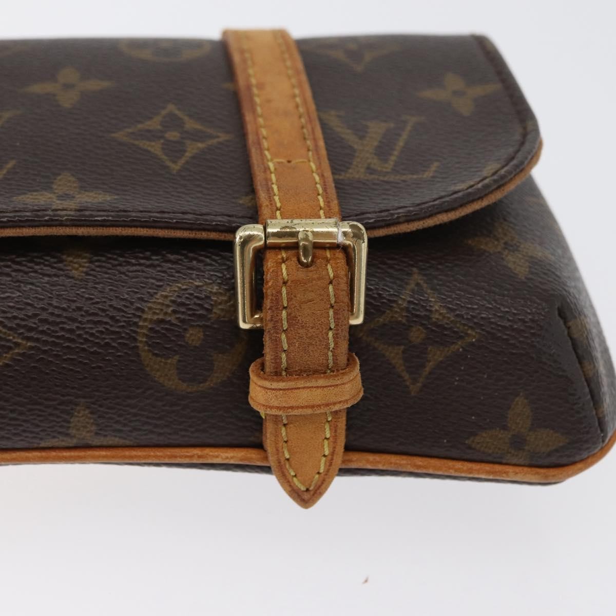 Louis Vuitton Marelle Waist Monogram Canvas Brown Canvas Handbag (Pre-Owned)