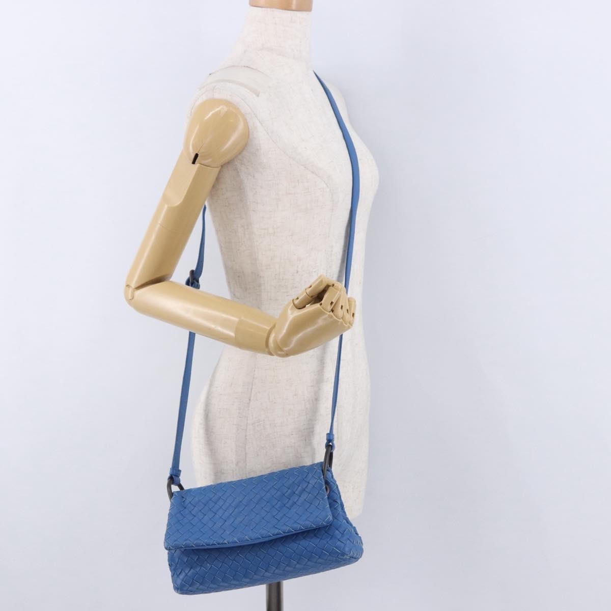 Bottega Veneta Adjustable Flap Intrecciato Nappa Blue Leather Shoulder Bag Bag (Pre-Owned)