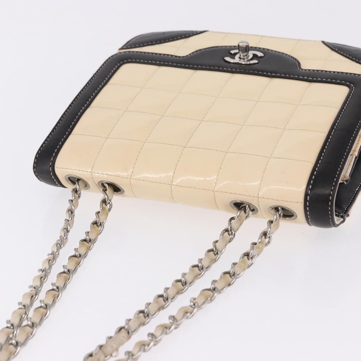 Chanel Vintage Chocolate Bar Cc Flap Patent Leather Beige Patent_Leather Shoulder Bag Bag (Pre-Owned)