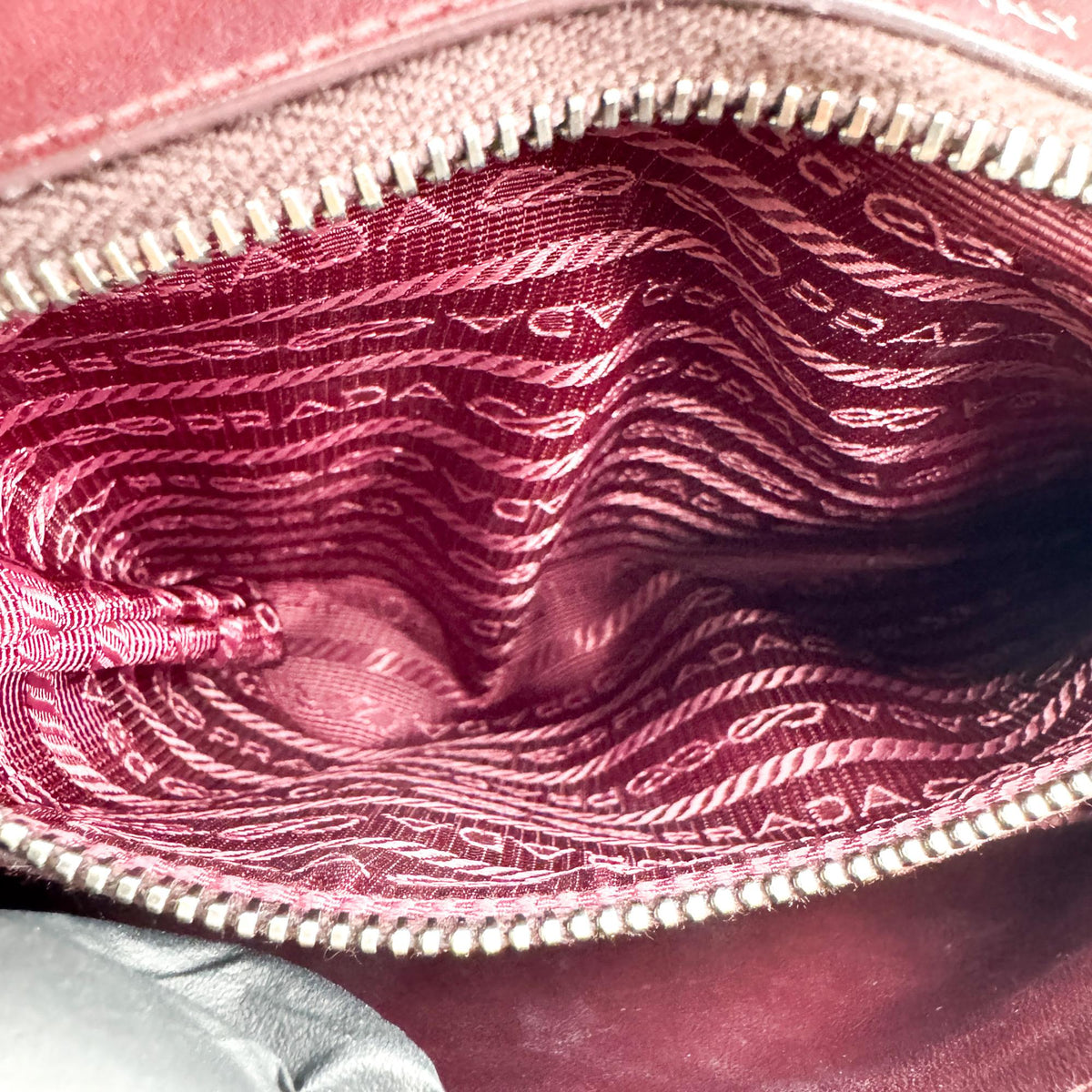 Prada Chain Flap Diagramme Quilted Leather Burgundy Leather Shoulder Bag Bag (Pre-Owned)