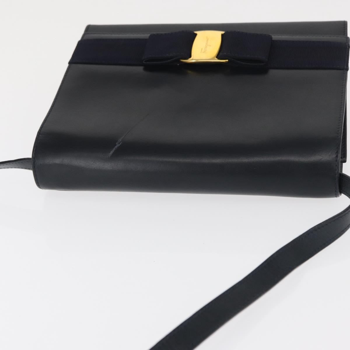 Salvatore Ferragamo Vala Leather Navy Leather Shoulder Bag Bag (Pre-Owned)